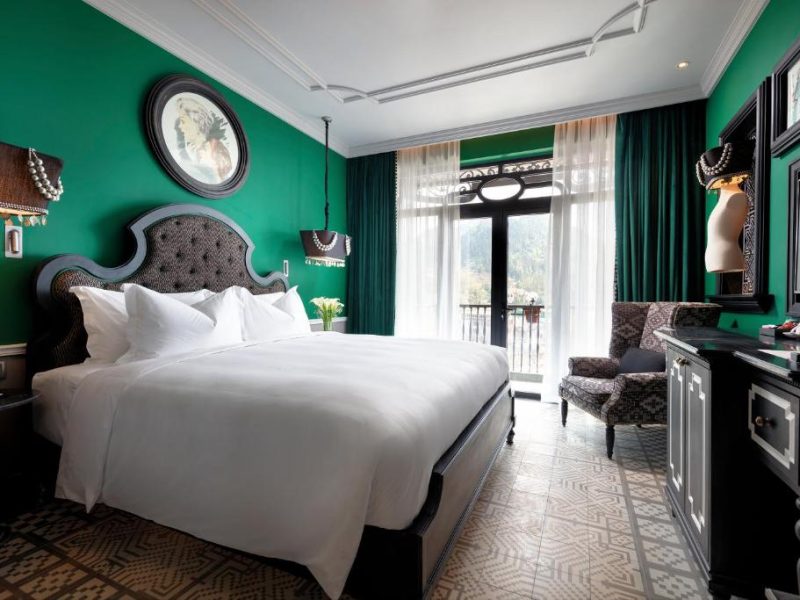 Deluxe King Room