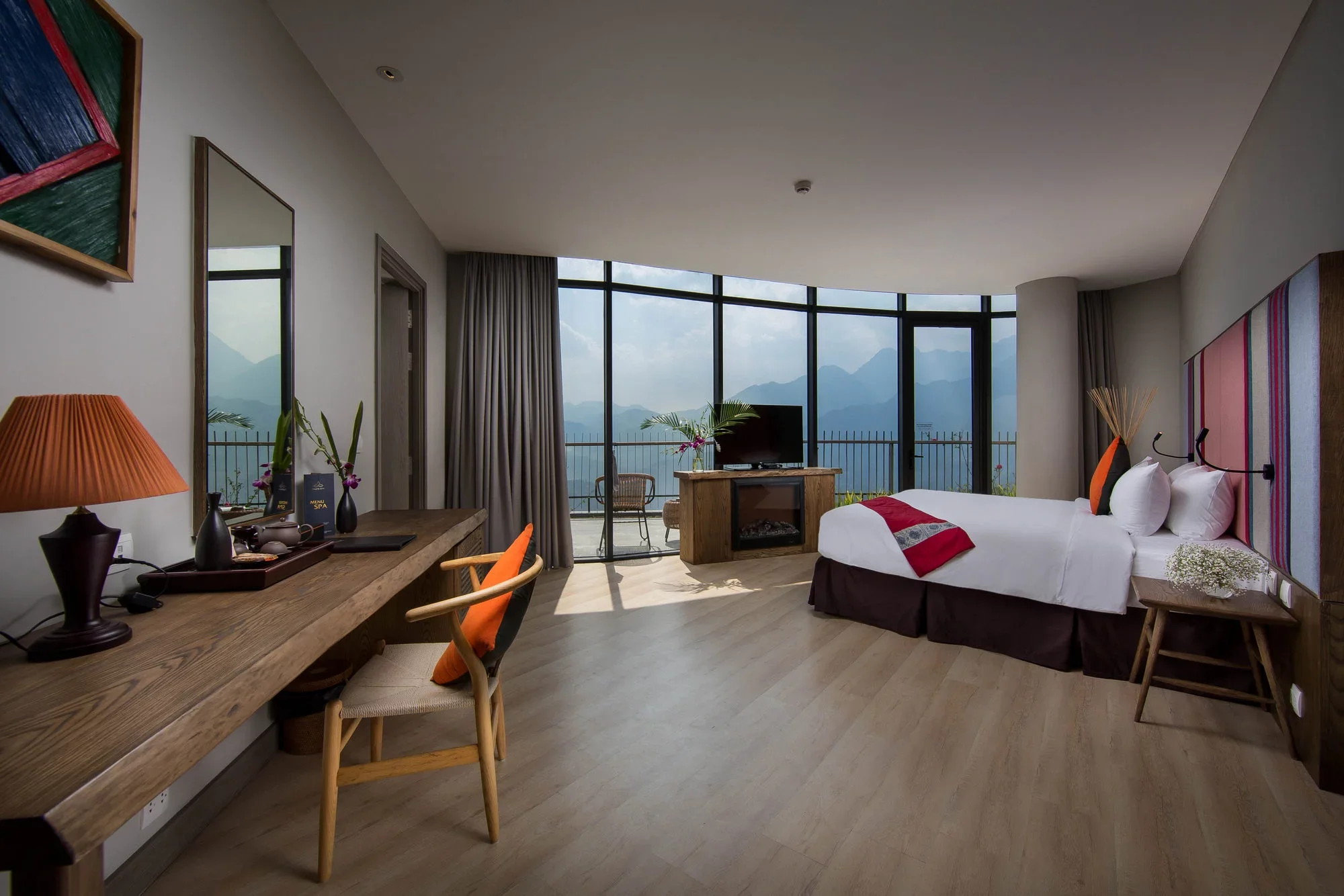 Red Dao Suite