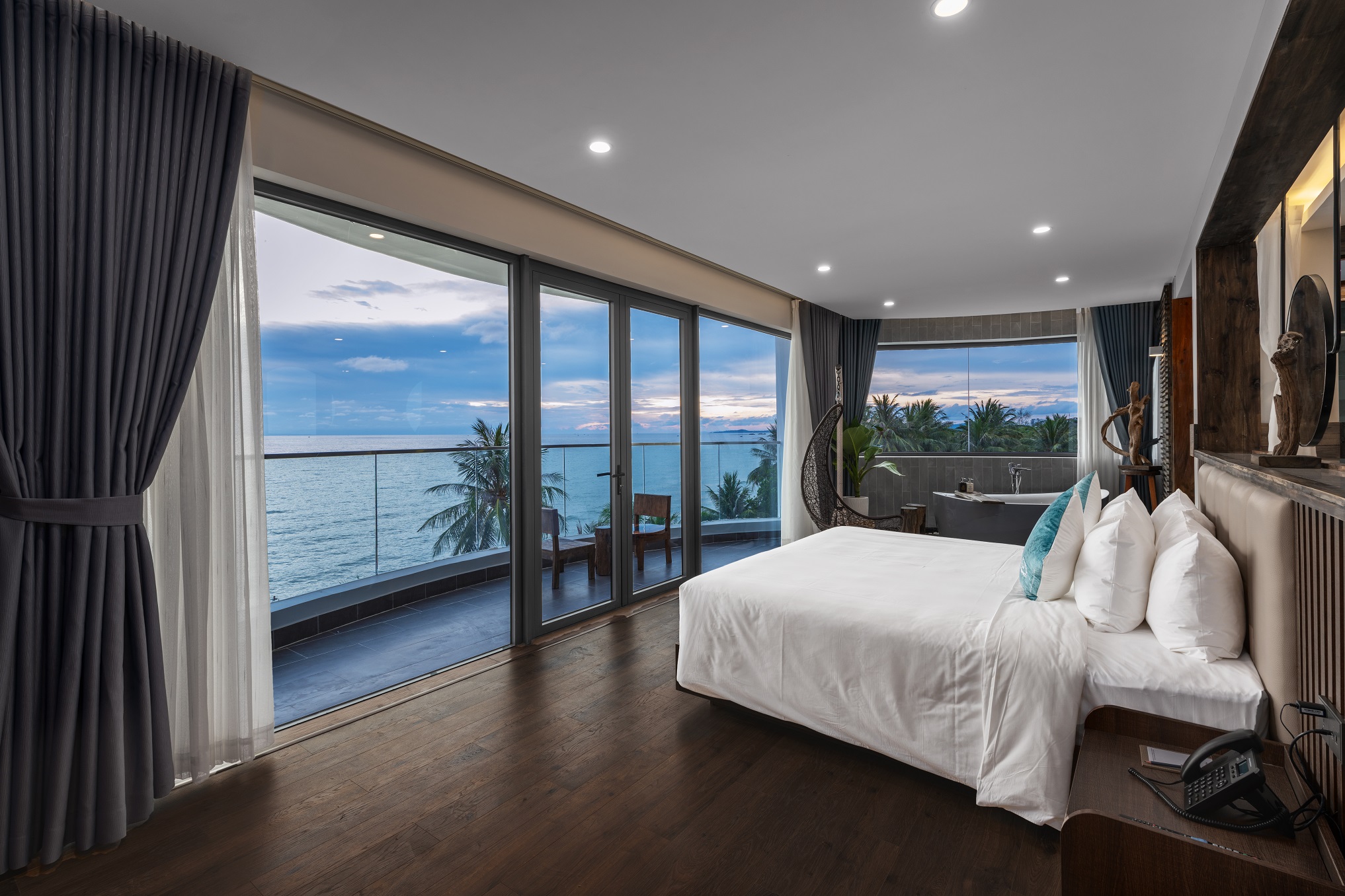 GRAND SUITE