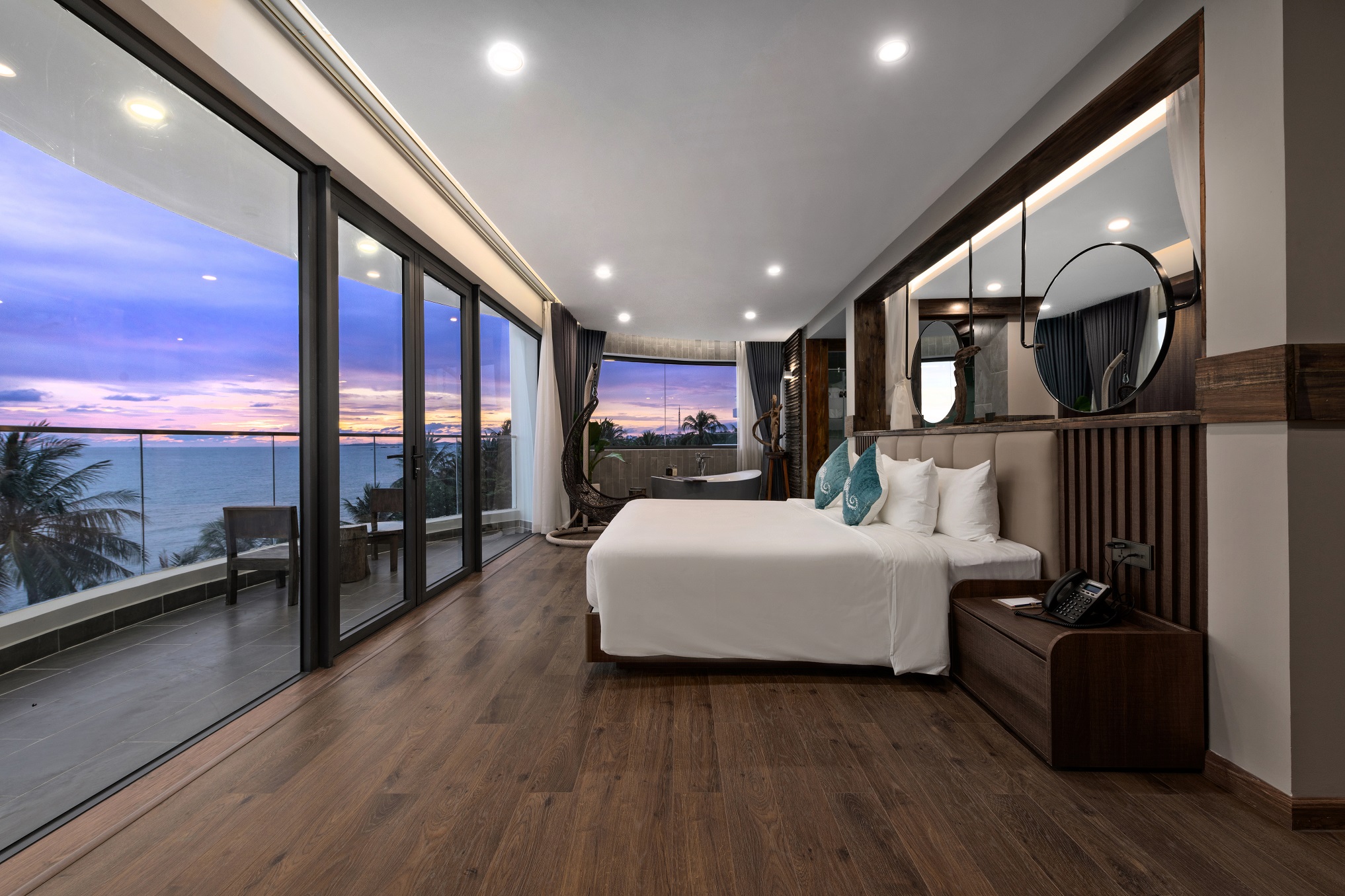 GRAND SUITE