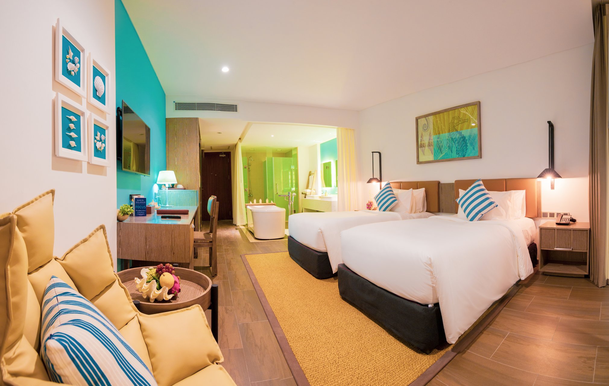 Premium Hướng Phố (Premium City View)
