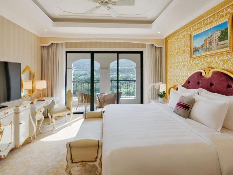 Executive Suite Garden View