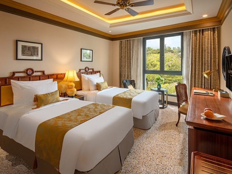 Phòng Deluxe Silk Path Grand Hue