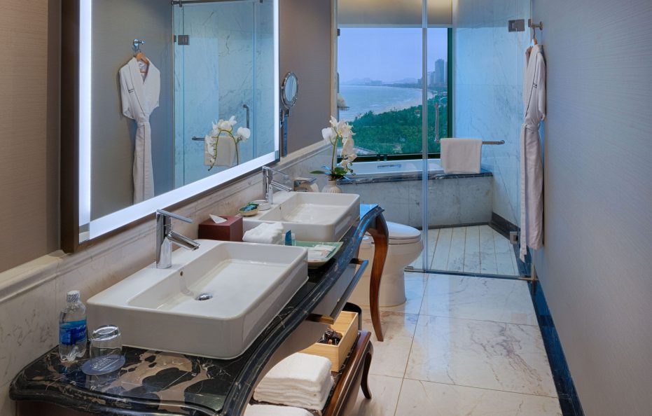 Corner Suite King Ocean View
