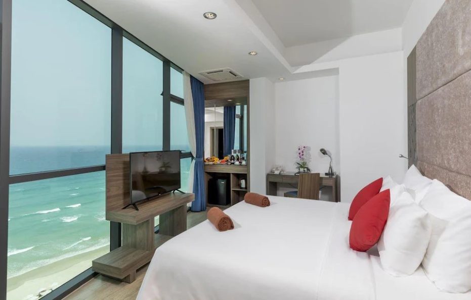 Deluxe Family Sea Front