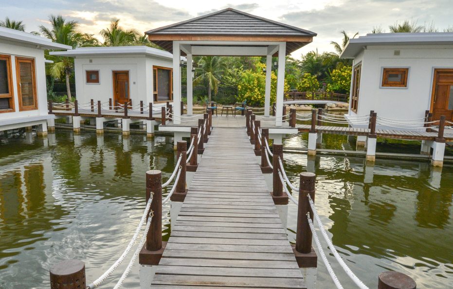 Duyen Ha Resort Cam Ranh Trọn gói ăn 3 bữa + Vui chơi công viên nước