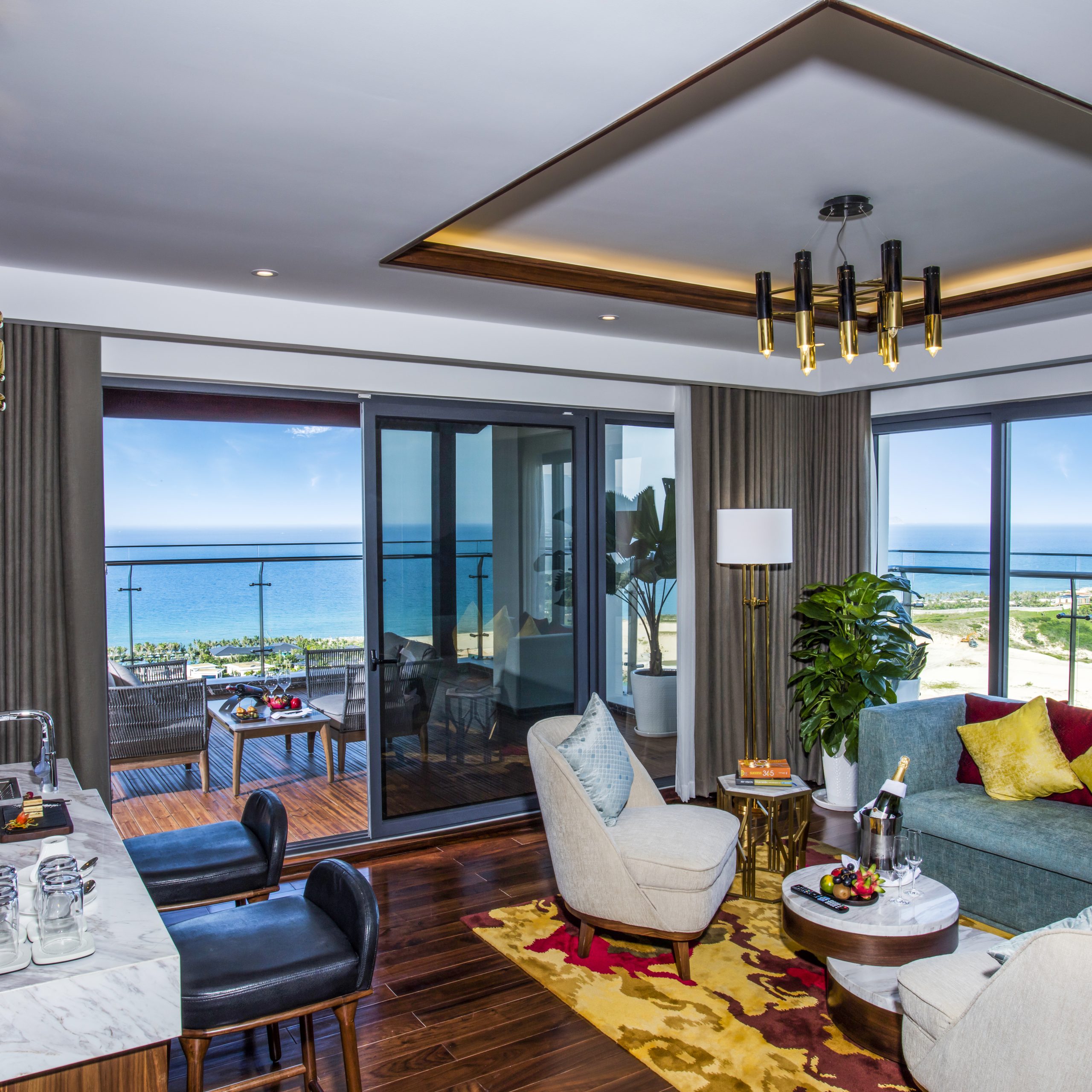 Sky Suite Ocean