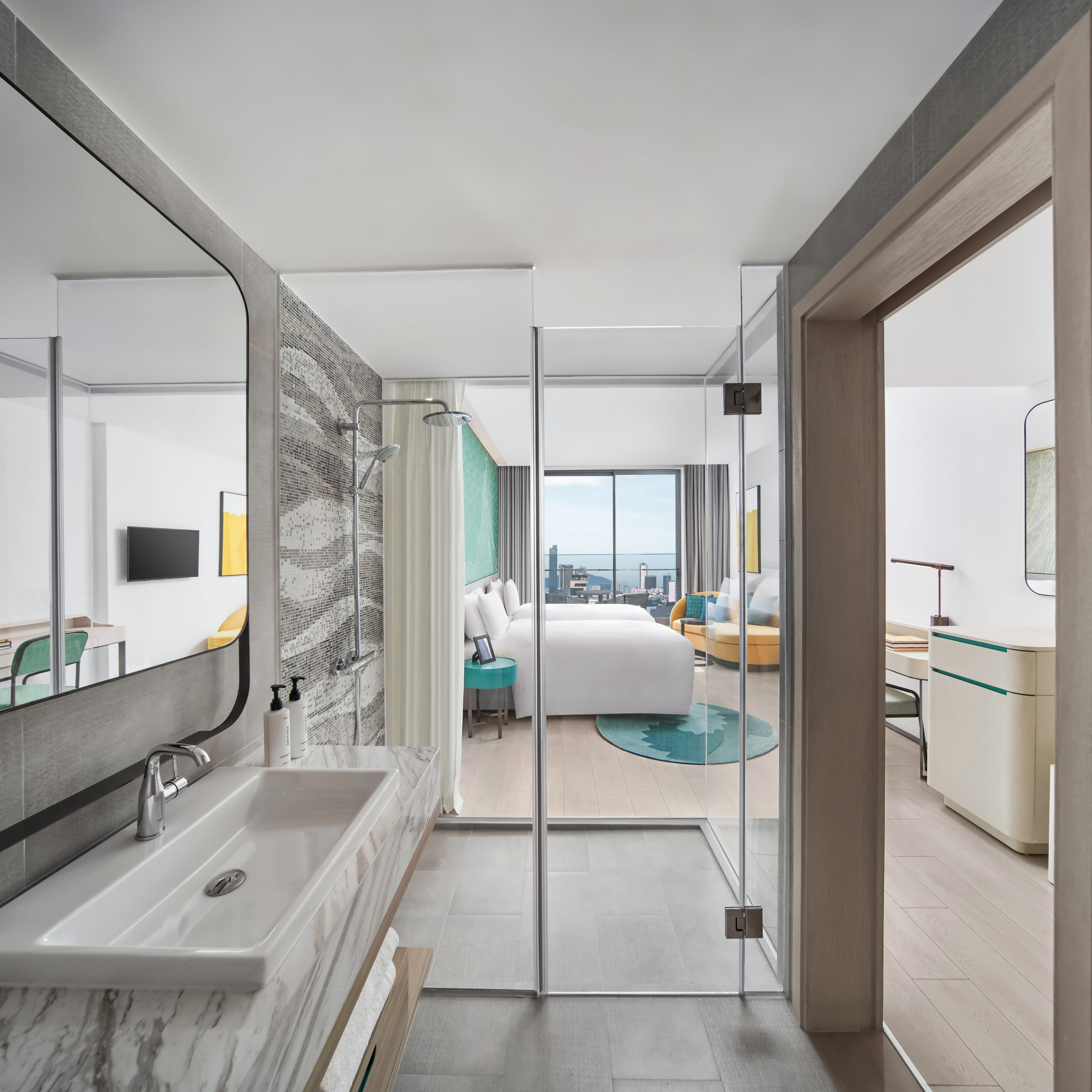 2 Single Beds Deluxe Room City View 4 scaled