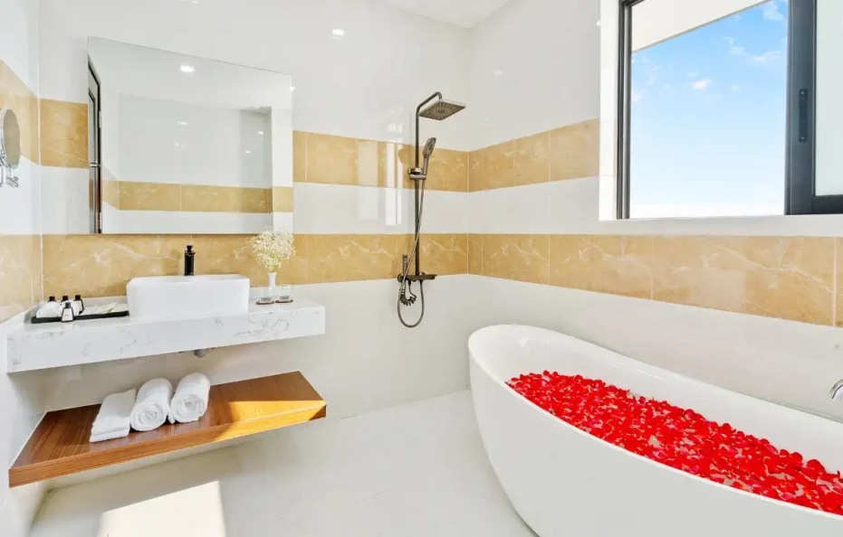 Villa 3 Bedrooms Ocean View/ Private Pool Garden View