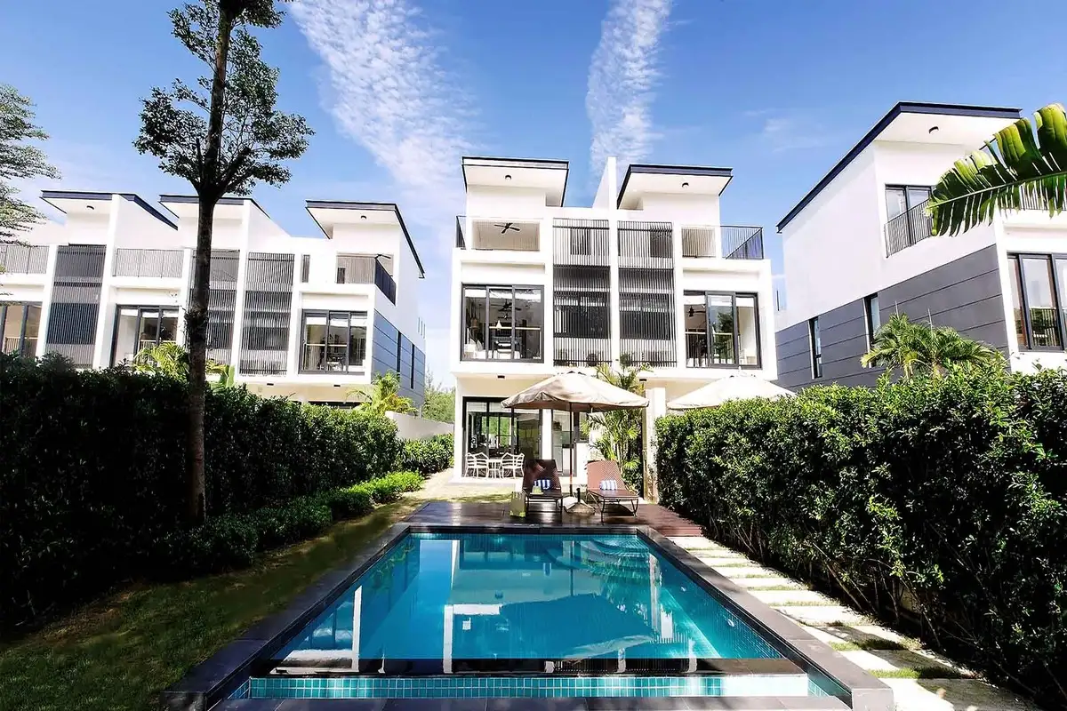 Villa 3 PN hướng hồ bơi