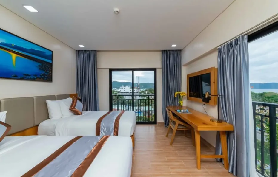 Deluxe Bay & Sea View