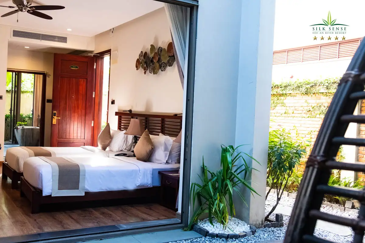 Deluxe Private Garden View And Bathtub