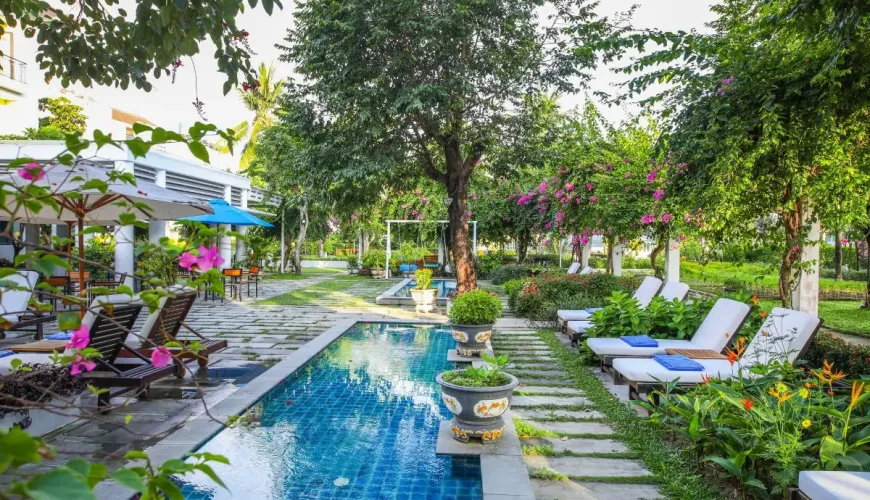 Trani Vietnam Ký Quỹ Commit Êmm Hotel Hoi An