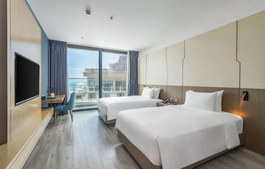 Premier Deluxe Partial Sea View