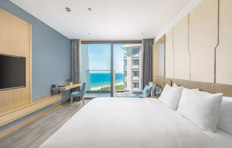 Premier Deluxe Partial Sea View