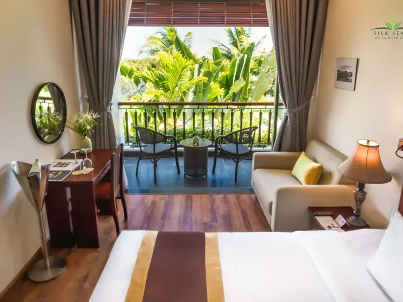 Suite Room River view with Private Garden