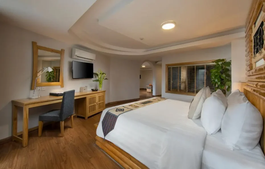 Suite mountain view