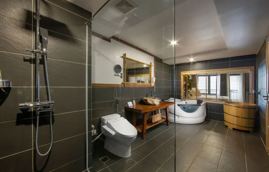 Suite mountain view