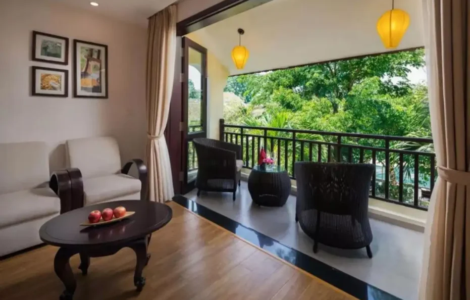 CHARM VILLA SUITE POOL VIEW