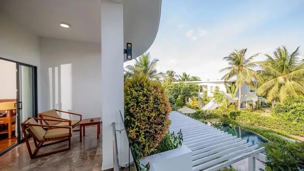 Premium Bungalow | Ăn Sáng + Vui chơi công viên nước