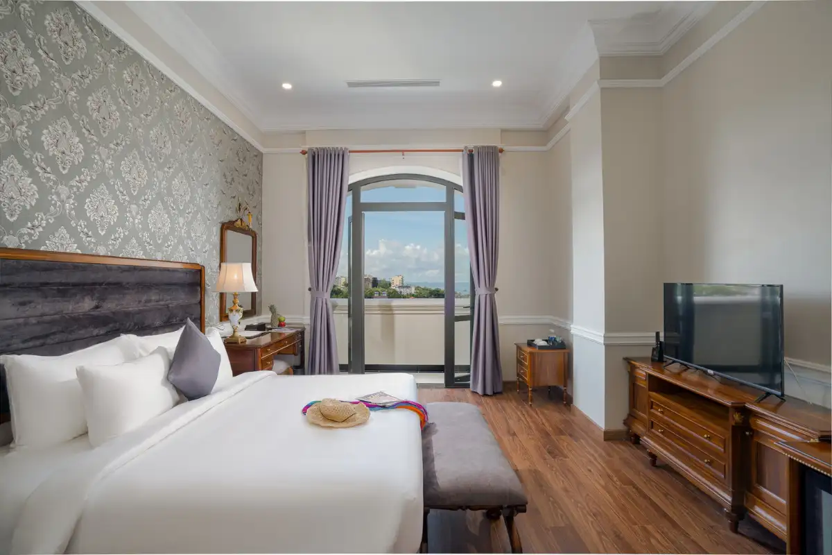Executive Suite
