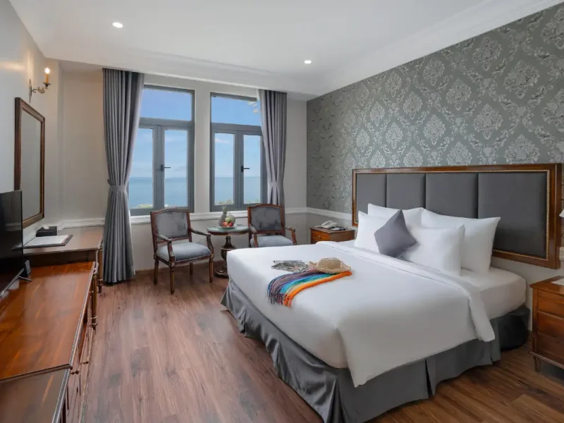 Premier Sea View