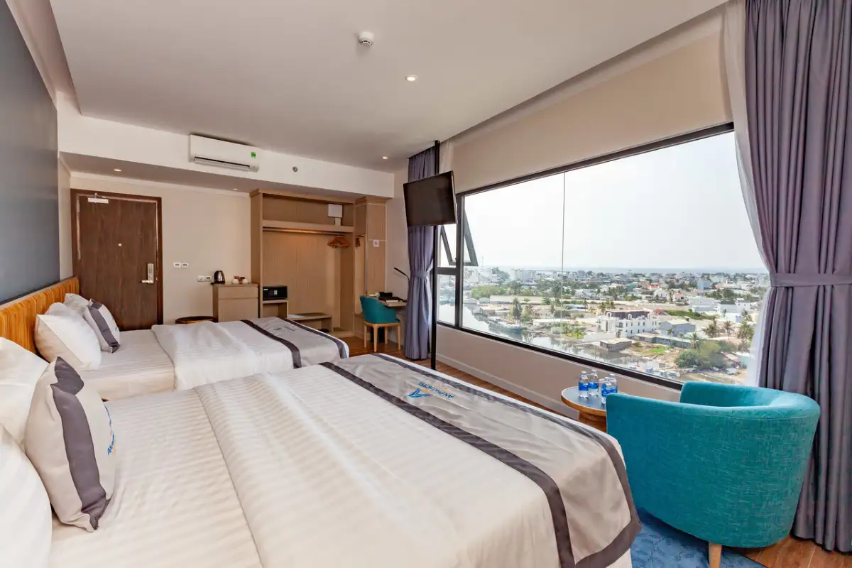 Family Suite With River View