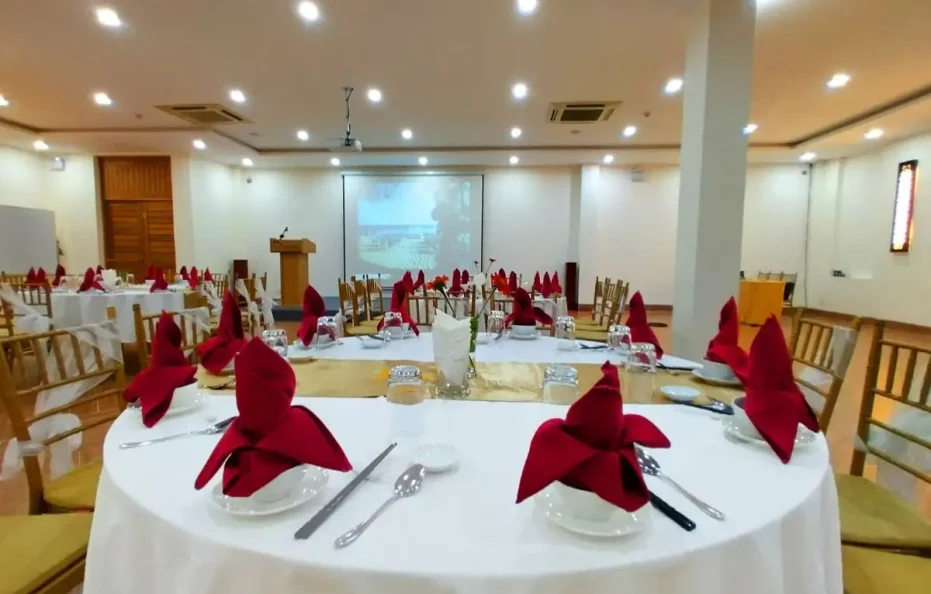 Aroma Beach Resort & Spa
