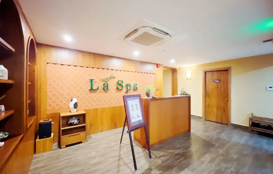 Aroma Beach Resort & Spa
