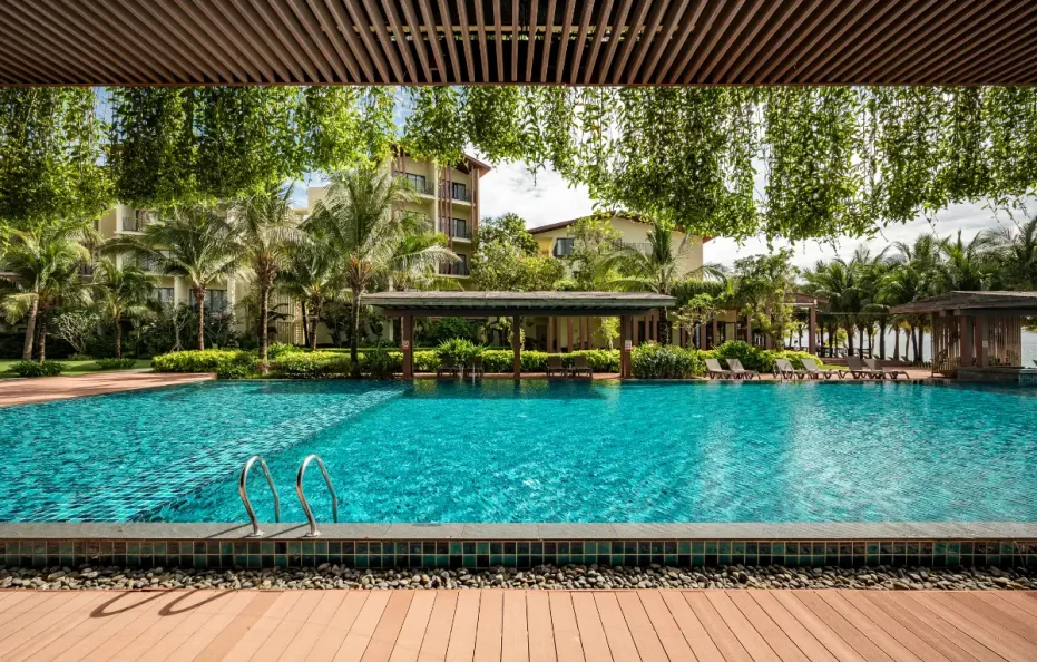 Dusit Princess Moonrise Beach Resort Phú Quốc