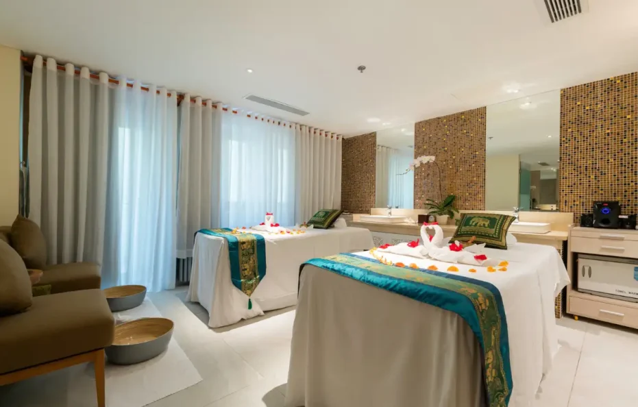 Dusit Princess Moonrise Beach Resort Phú Quốc