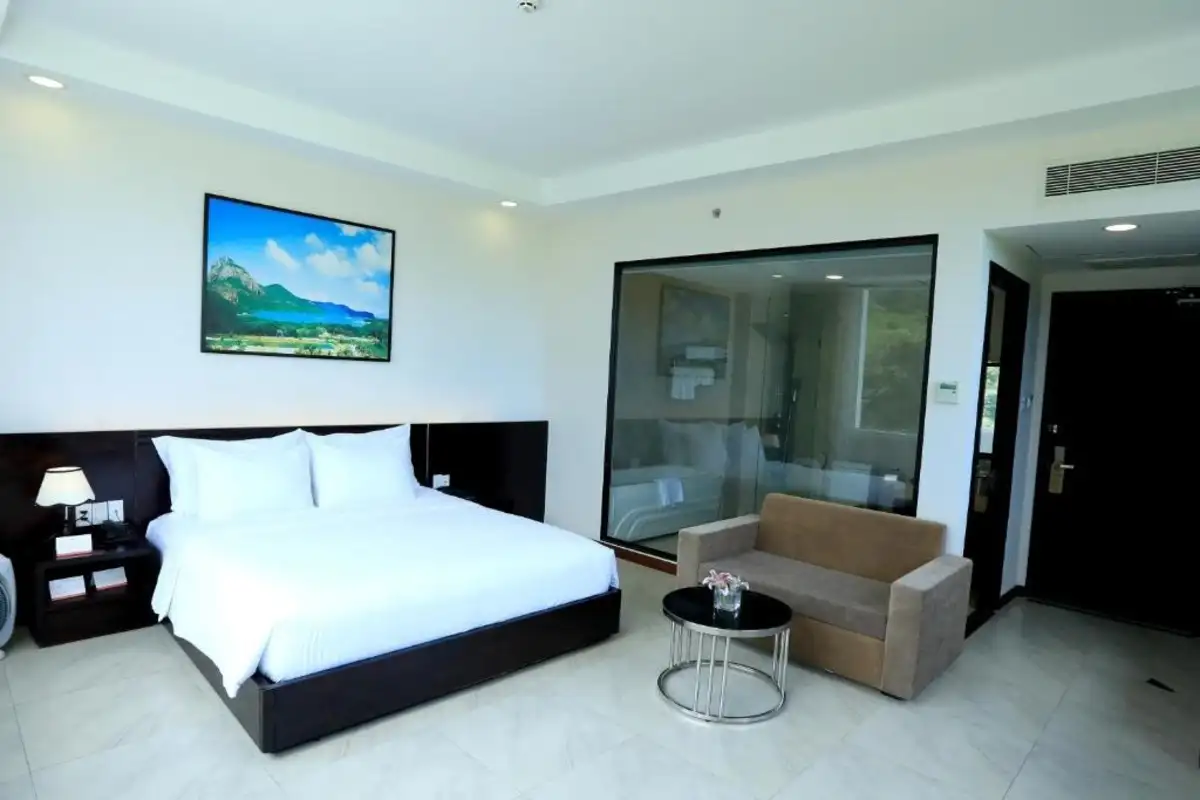Deluxe Premier Mountain View