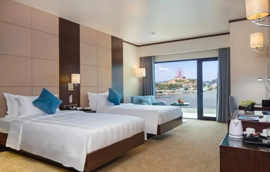 Deluxe Seaview