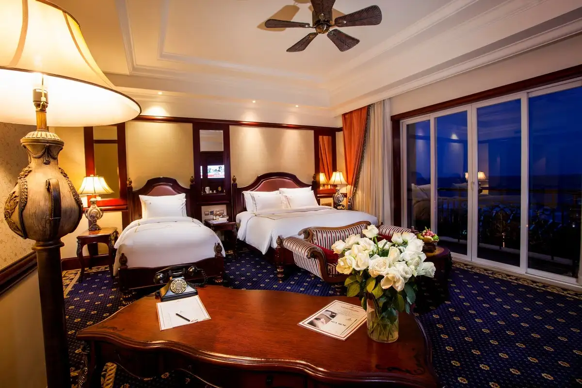 Heritage Deluxe Triple Seaview