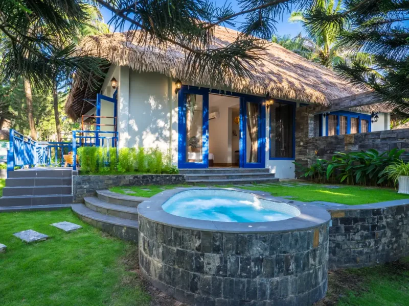 Bungalow with Jacuzzi