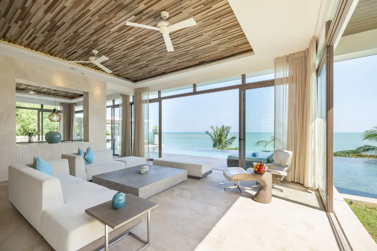 Mia Luxury Five – Bedroom Residence