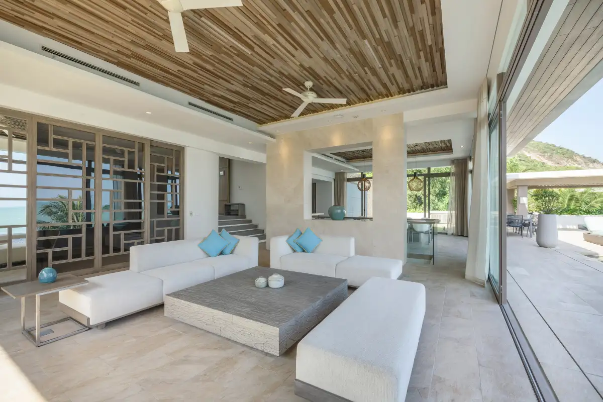 Mia Luxury Five – Bedroom Residence