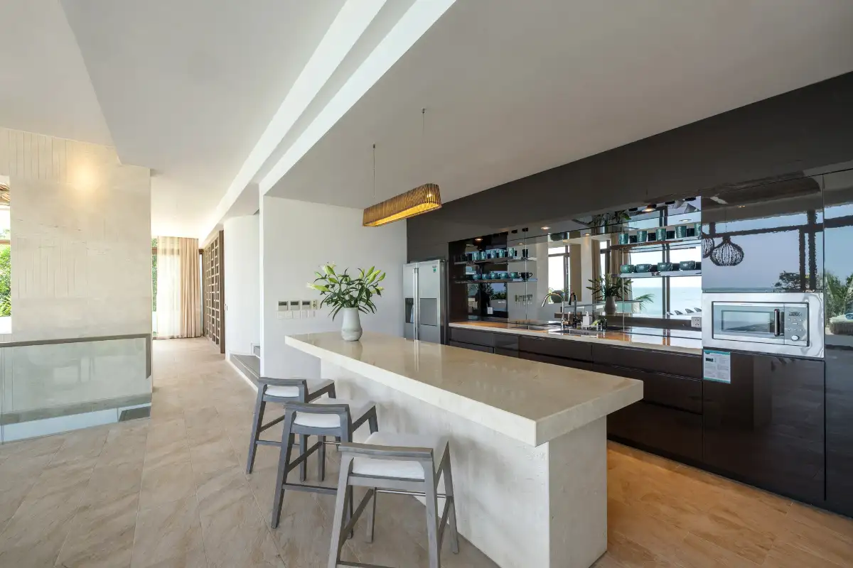 Mia Luxury Five – Bedroom Residence
