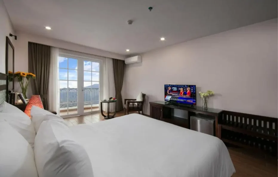 FAMILY CONNECTING ROOM