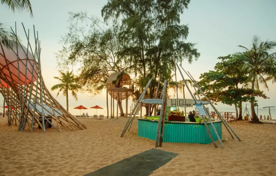 Sunset Sanato Resort & Villas Phú Quốc