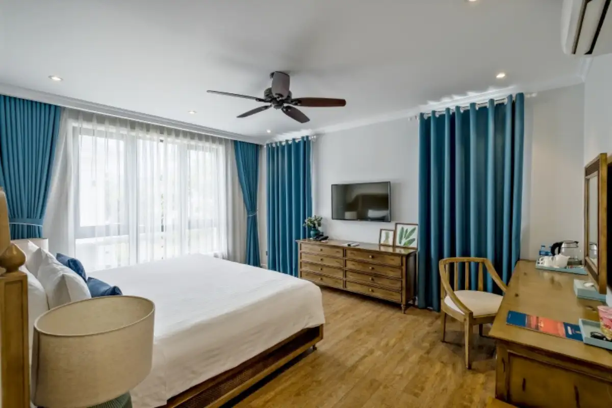 Sunset Deluxe Twin/King(share villa)