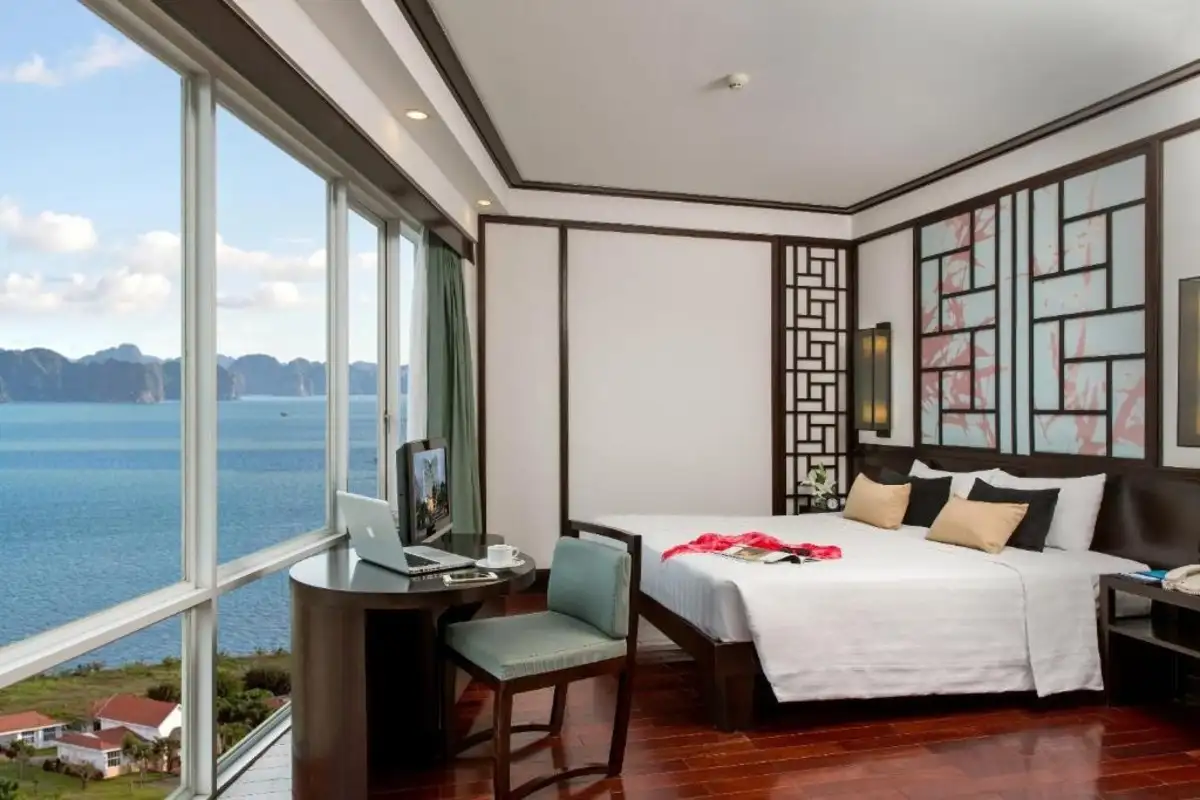 Superior Bay View