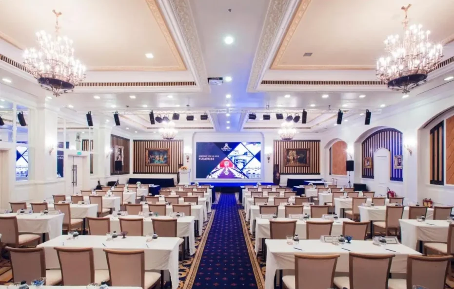 The IMPERIAL Hotel