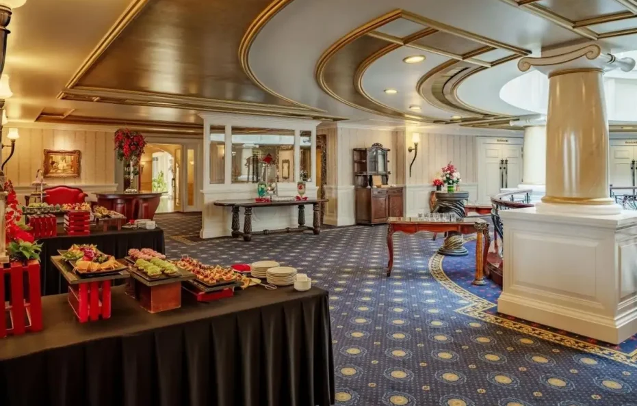 The IMPERIAL Hotel