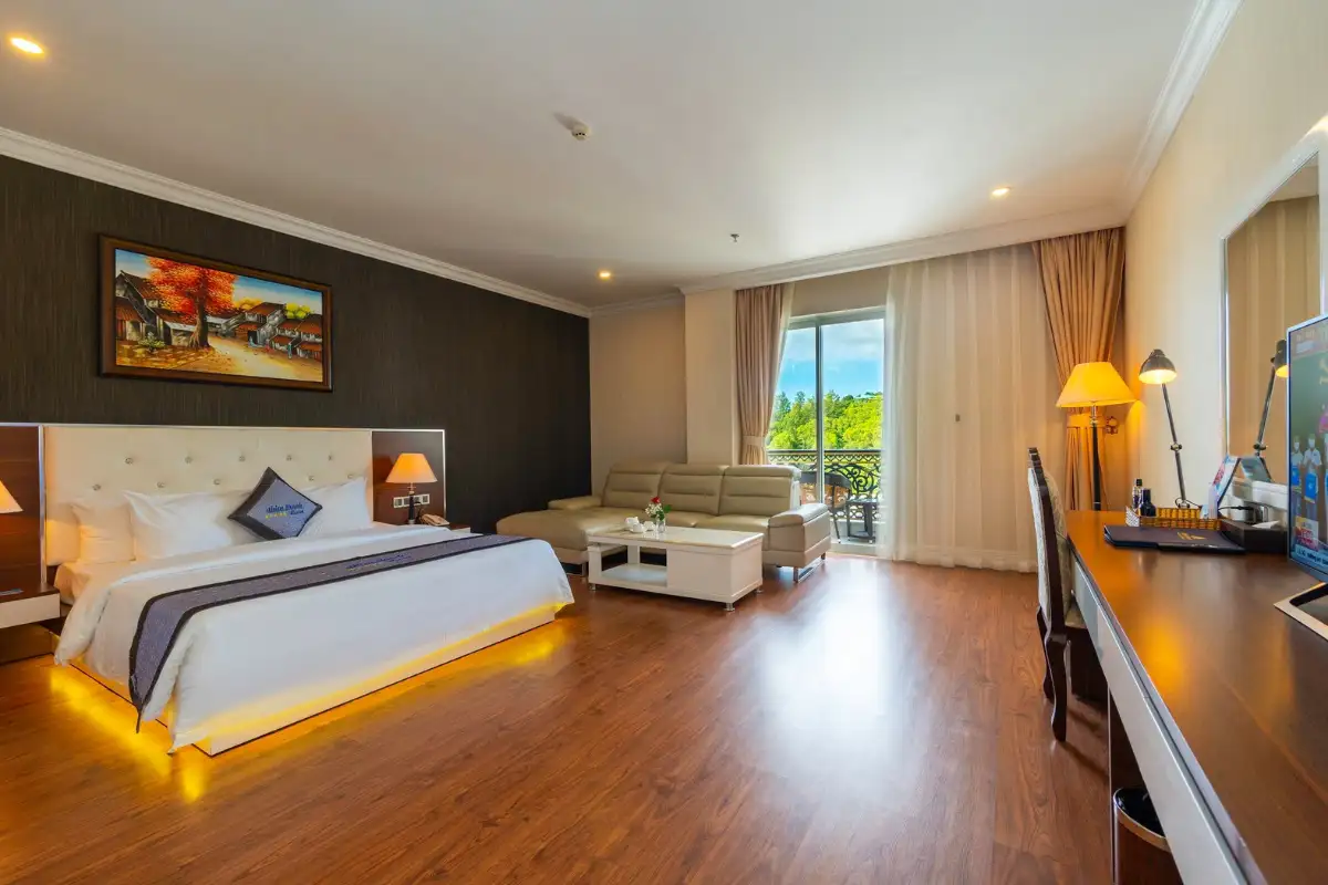 Suite City View