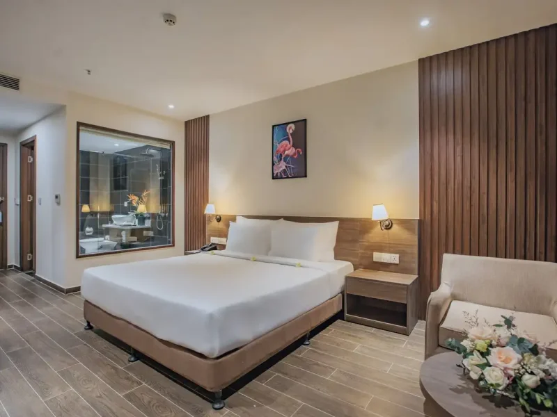 Grand Deluxe Pool