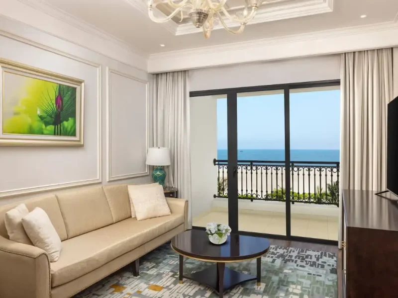 Phòng Grand Suite Hướng Biển