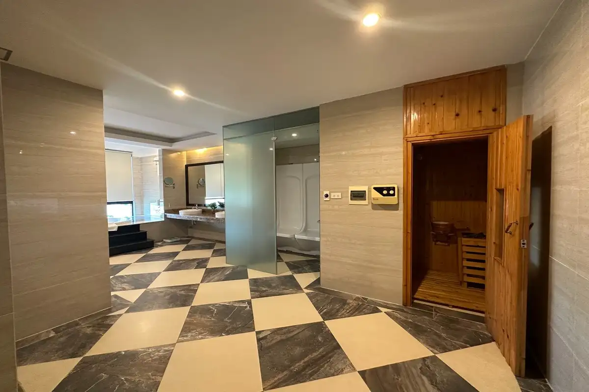 Presidential Suite