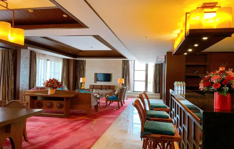 Executive Suite