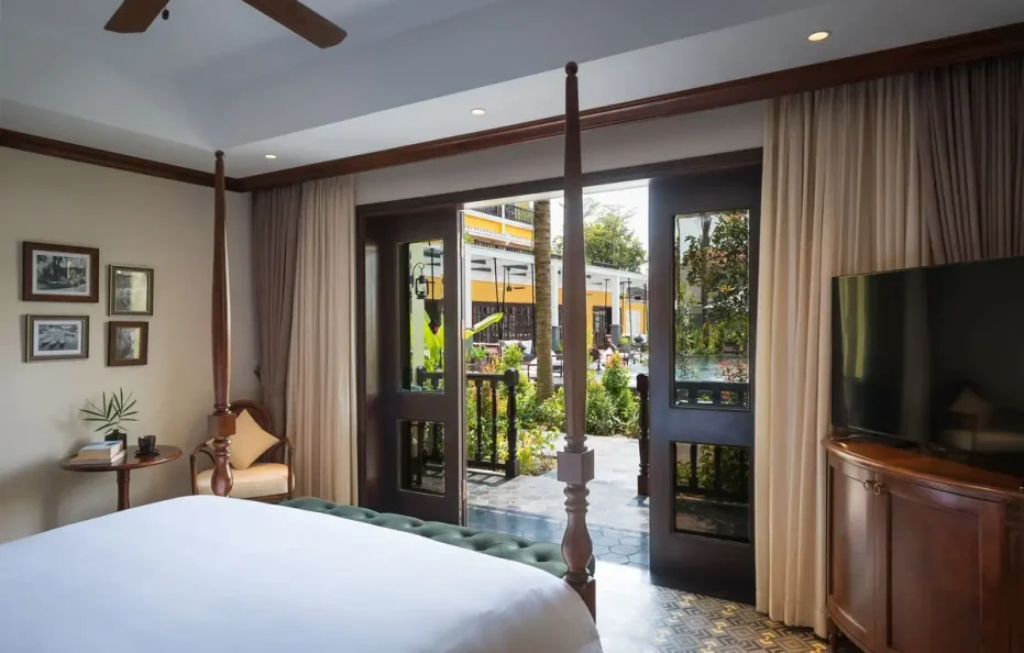 Veranda Suite Pool View
